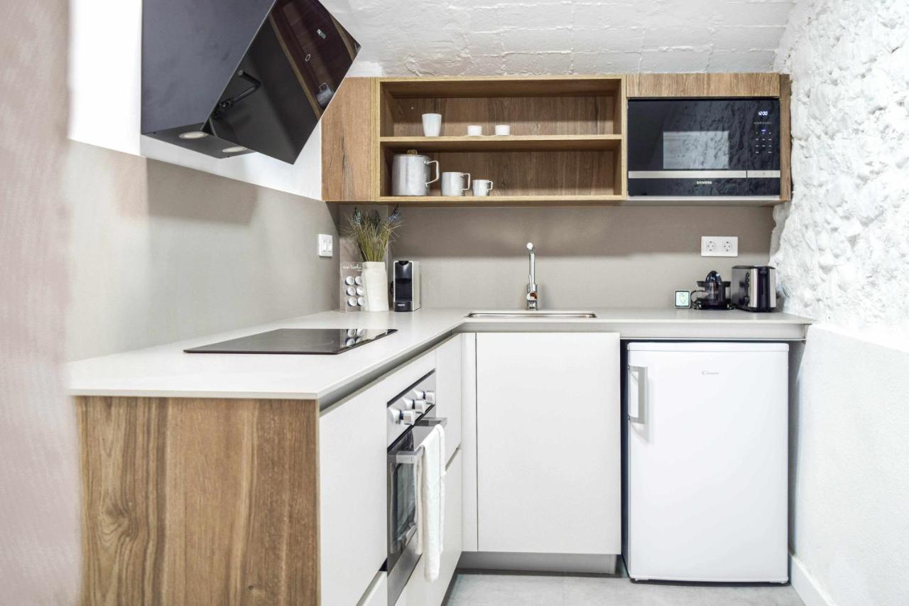 Casa Besalu Estudio En El Centro Del Pueblo Exterior foto